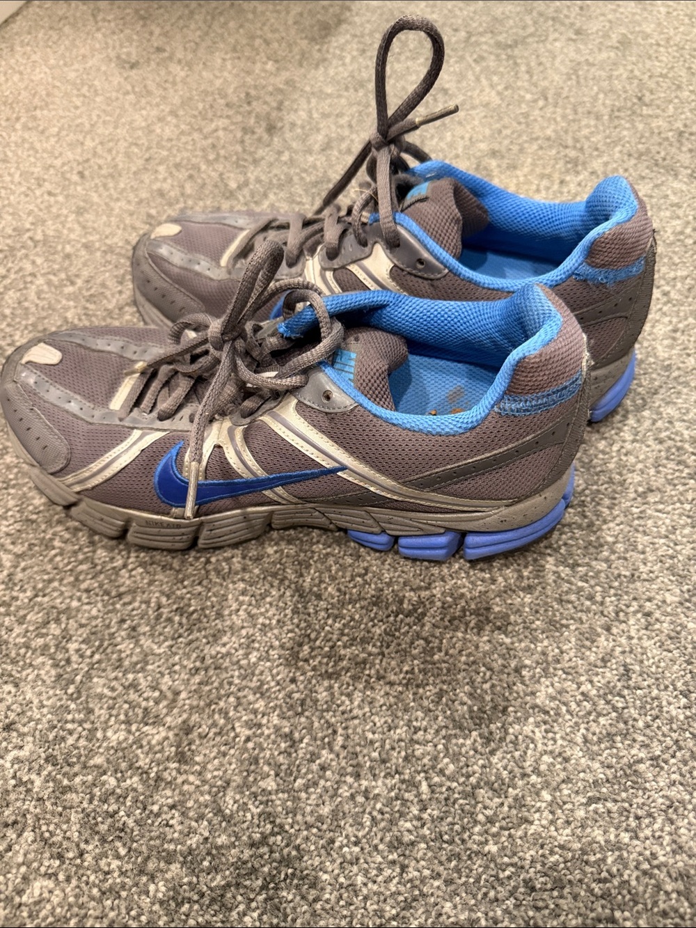 Nike Gray and Blue Women's Athletic Shoes